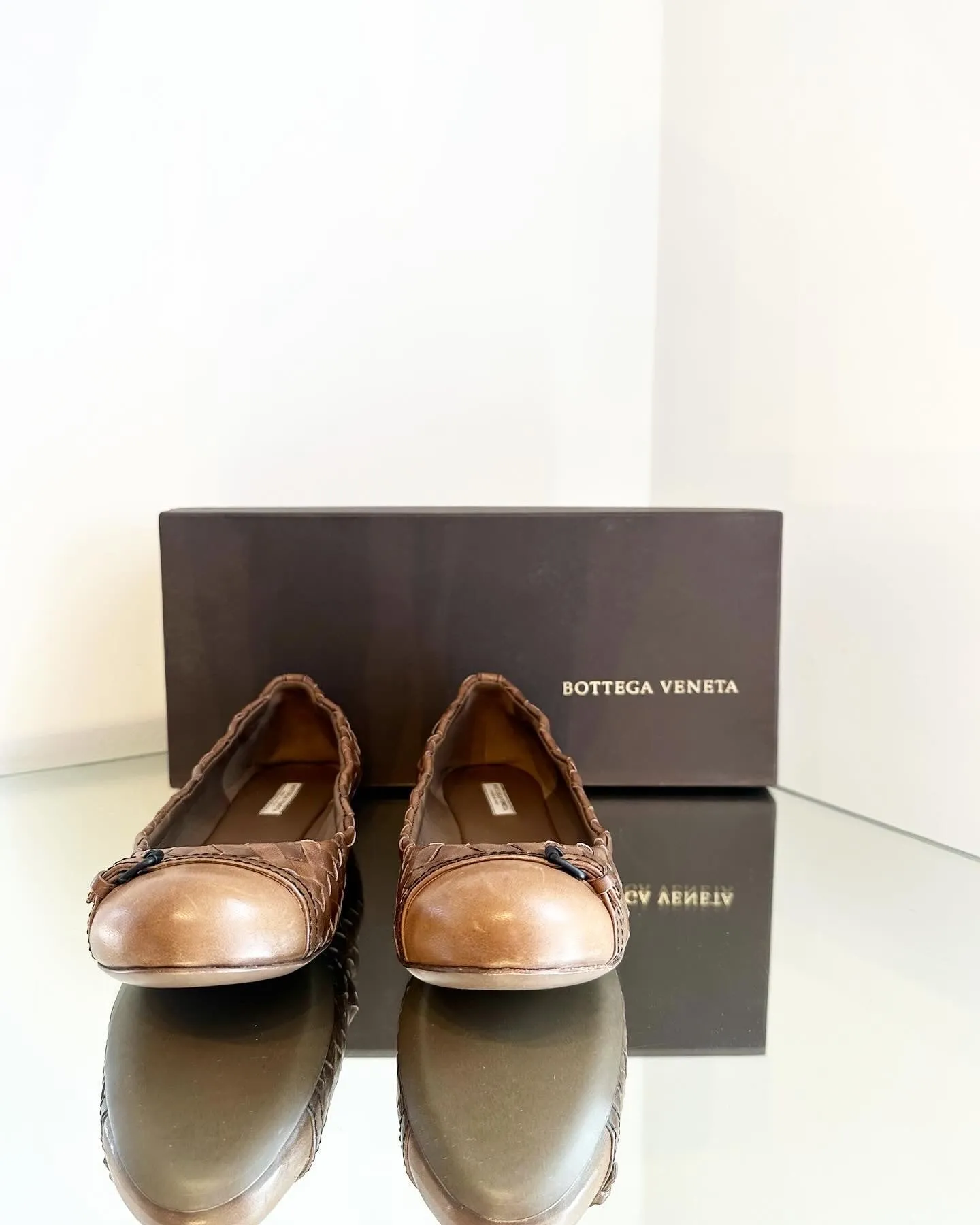 BOTTEGA Venetta Intrecciato Weave Leather Ballet Flats