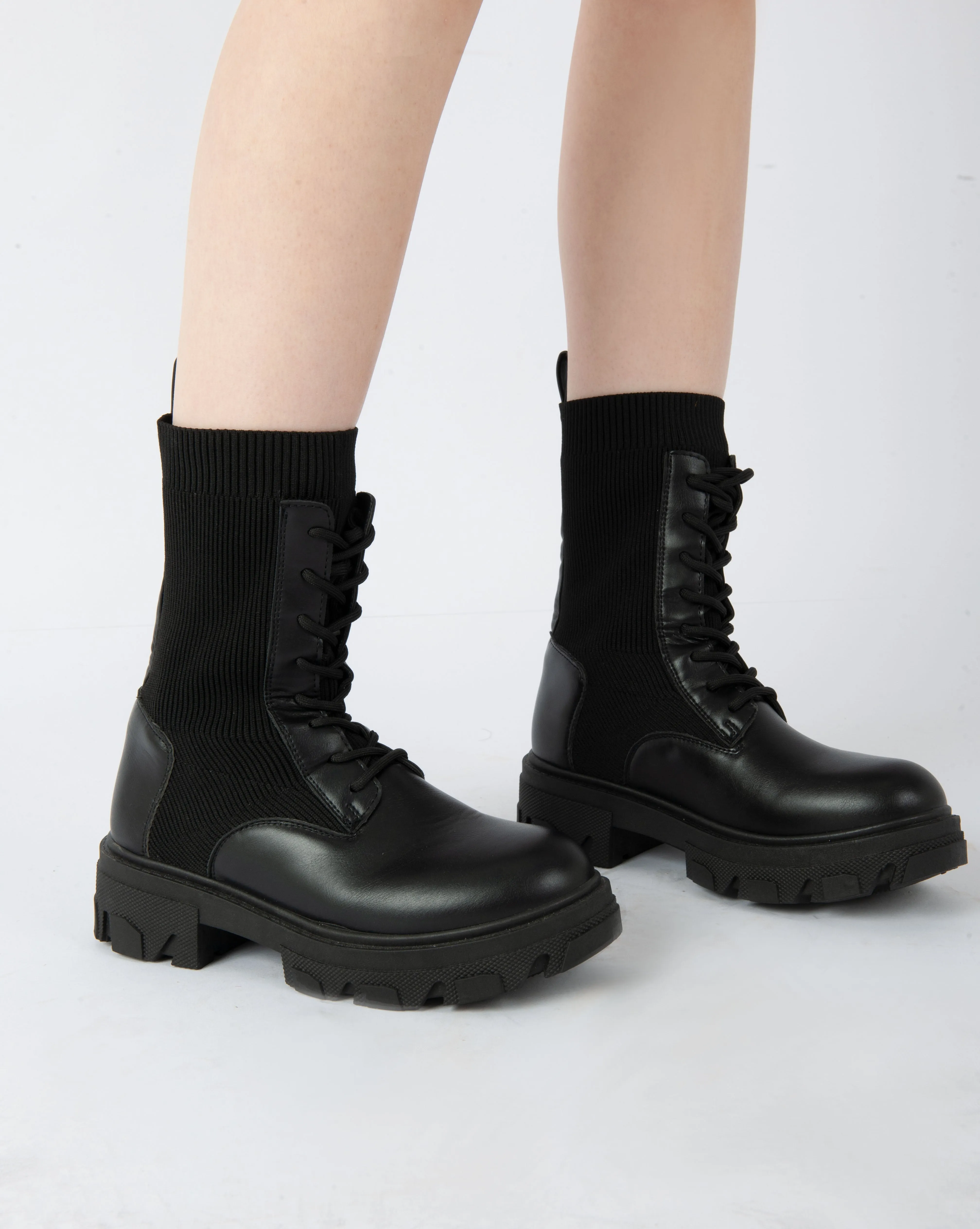 Ribbed Combat Boots - Black