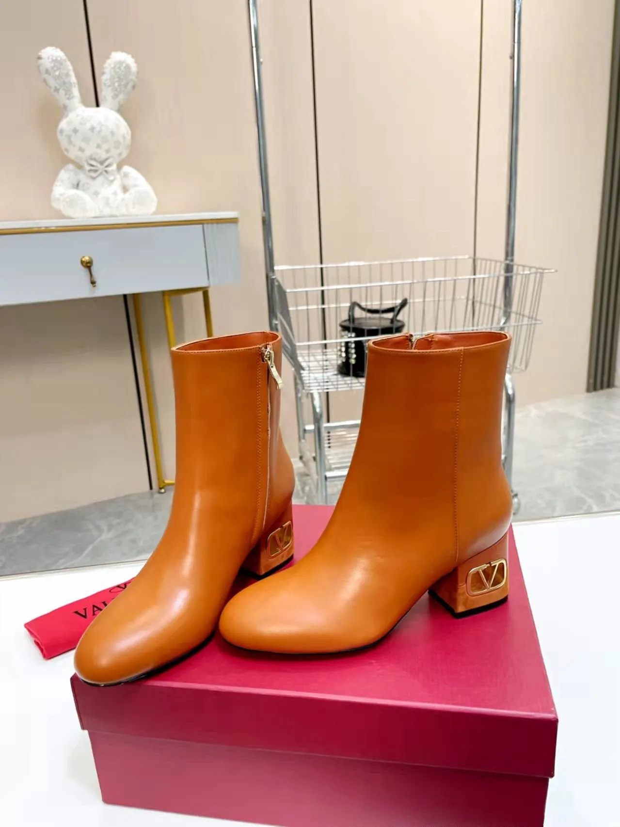 SE1470 Vlogo the Bold Edition Ankle Boot in Calfskin 70MM / Size5-10