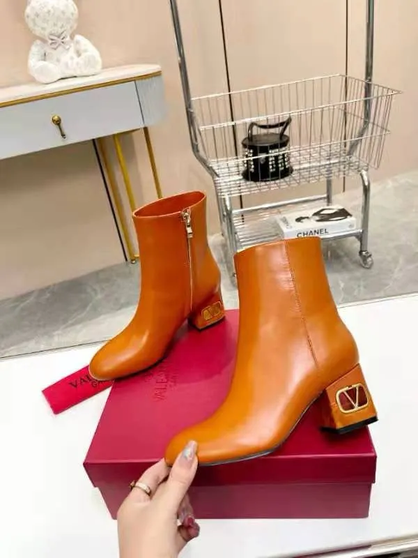 SE1470 Vlogo the Bold Edition Ankle Boot in Calfskin 70MM / Size5-10