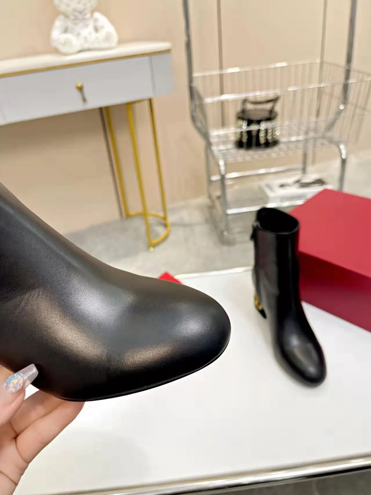 SE1470 Vlogo the Bold Edition Ankle Boot in Calfskin 70MM / Size5-10